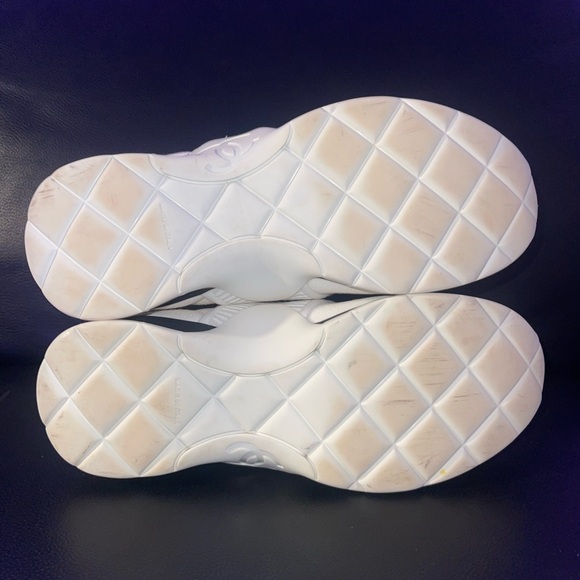 CHANEL White Fabric Stretch CC Sneakers EU 36/ US 6 - Picture 10 of 10